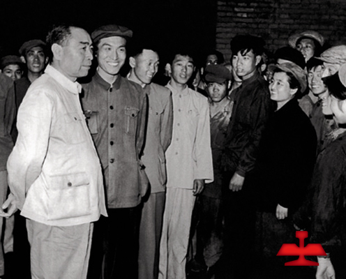 1959年毛澤東同志親切接見(jiàn)全國(guó)著名勞動(dòng)模范、鞍鋼老英雄孟泰